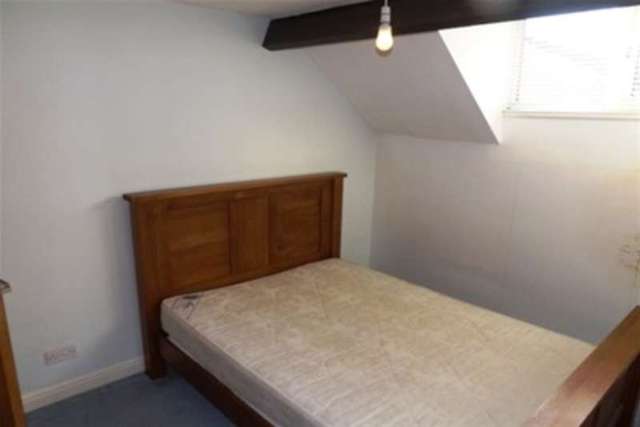 Image of 1 Bedroom Flat to rent at Sheffield, S6 4RF