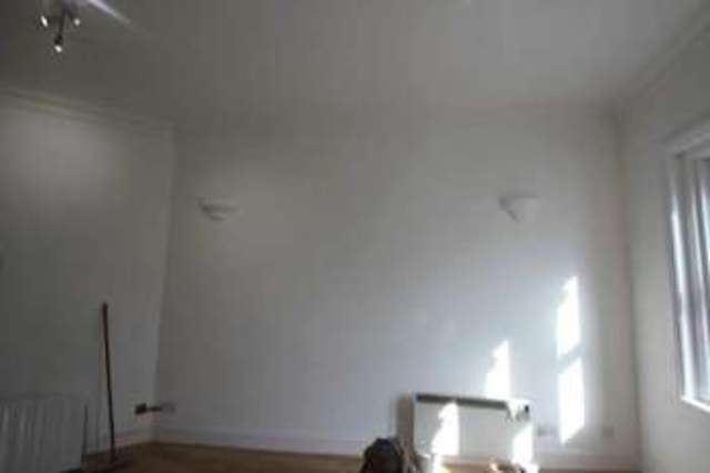  Image of 1 Bedroom Flat to rent at London WC1V 6RD Holborn, WC1V 6RD