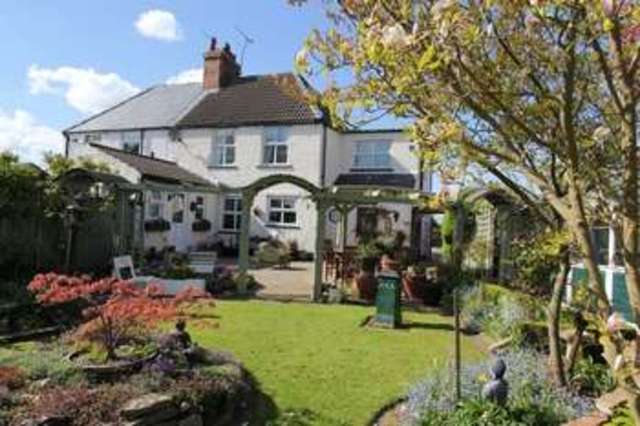  Image of 3 Bedroom Semi-Detached for sale at Hull Bridge Road  Beverley, HU17 9RT