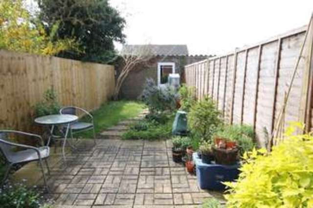  Image of 2 Bedroom Terraced for sale at Rutters Close  Kidlington, OX5 1SN