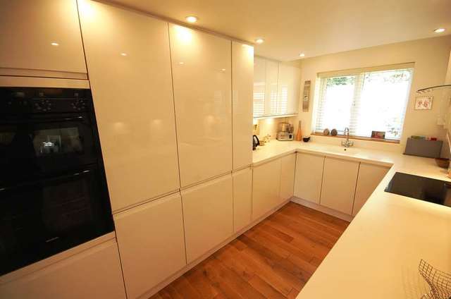  Image of 3 Bedroom Terraced for sale at Forbes Road Kings Worthy Winchester, SO23 7PQ