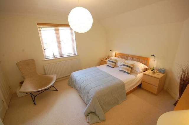  Image of 3 Bedroom Terraced for sale at Forbes Road Kings Worthy Winchester, SO23 7PQ