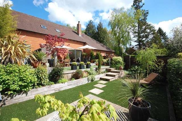  Image of 3 Bedroom Terraced for sale at Forbes Road Kings Worthy Winchester, SO23 7PQ