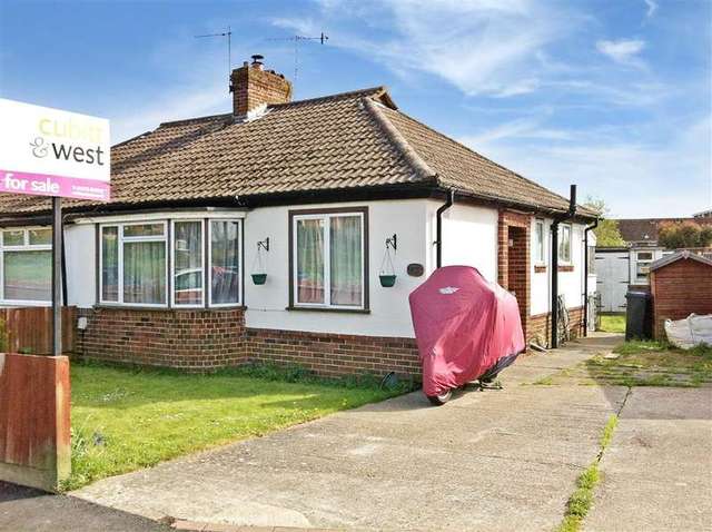  Image of 2 Bedroom Detached for sale at Shoreham-By-Sea West Sussex Shoreham-By-Sea, BN43 6LP