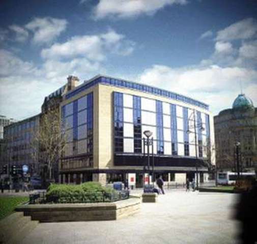  Image of 2 Bedroom Flat to rent at 11 Broadway  Bradford, BD1 1JB