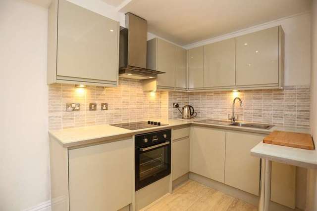  Image of 1 Bedroom Flat for sale at Hove Hove, BN3 1FT