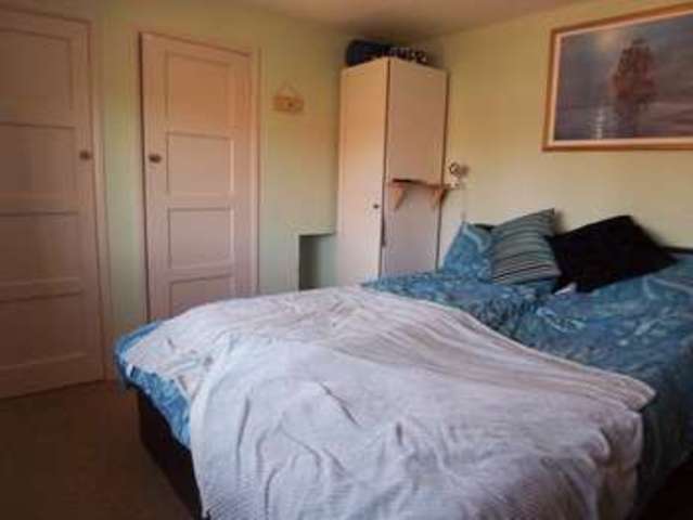  Image of 3 Bedroom Terraced for sale at Loundyes Close  Thatcham, RG18 3EA