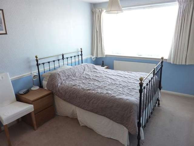  Image of 3 Bedroom Detached for sale at Kensworth Common, LU6 3LP