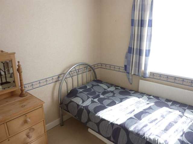  Image of 3 Bedroom Detached for sale at Kensworth Common, LU6 3LP
