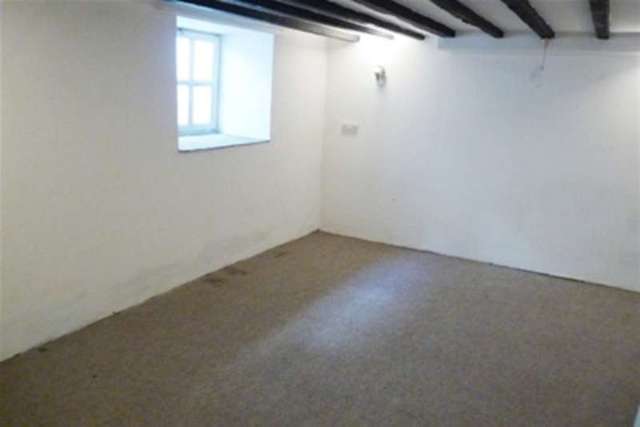  Image of 1 Bedroom Flat to rent at Marazion, TR17 0EB