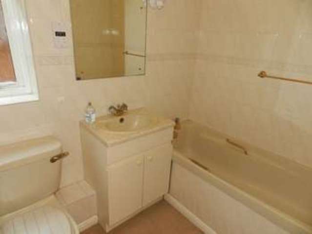  Image of 2 Bedroom Flat for sale at Marlborough Place  Toddington, LU5 6BU