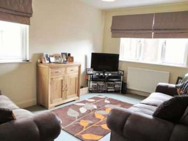 Image of 2 Bedroom Flat for sale at Waverley Place  Innerleithen, EH44 6QG