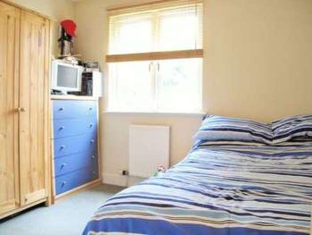  Image of 2 Bedroom Flat for sale at Waverley Place  Innerleithen, EH44 6QG