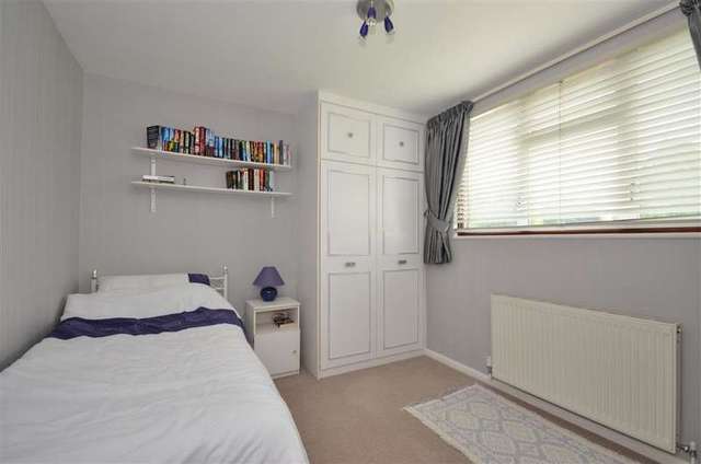  Image of 4 Bedroom Bungalow for sale at Billericay Essex Billericay, CM12 9UL