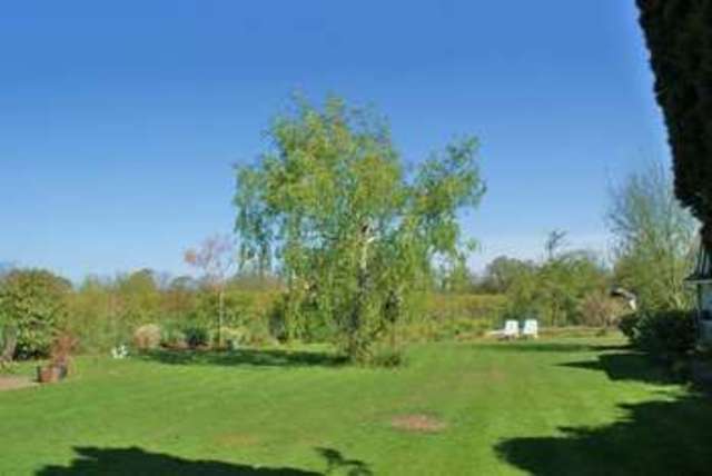  Image of 4 Bedroom Detached for sale at Park View Drive North Charvil Reading, RG10 9QY