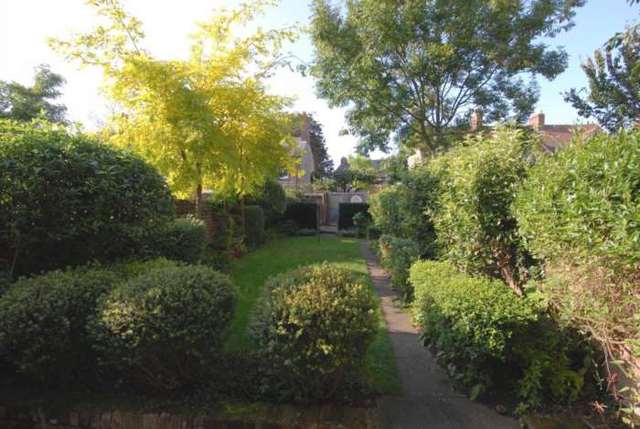  Image of 3 Bedroom Detached to rent at Observatory Street  Oxford, OX2 6EP