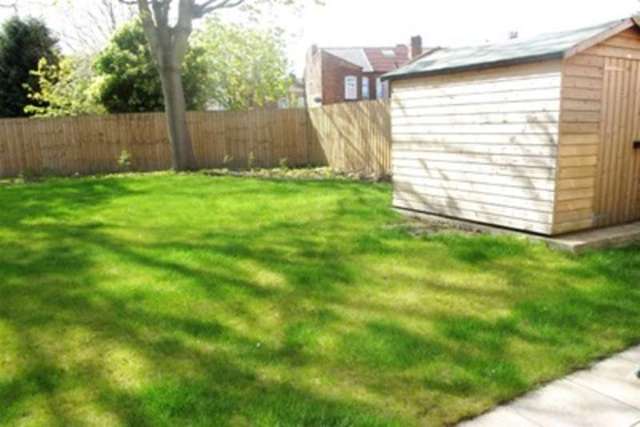  Image of 4 Bedroom Detached to rent at Birmingham, B8 2DL