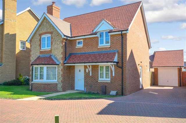  Image of 4 Bedroom Detached for sale at Emsworth Hampshire Emsworth, PO10 7GN