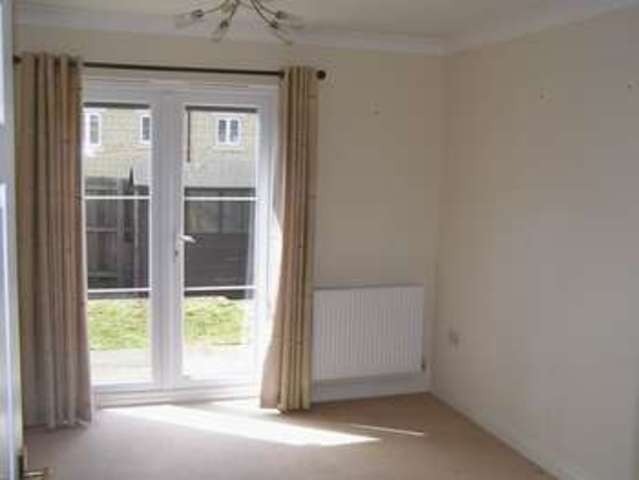  Image of 2 Bedroom Terraced to rent at Park View Road  Witney, OX28 1GA