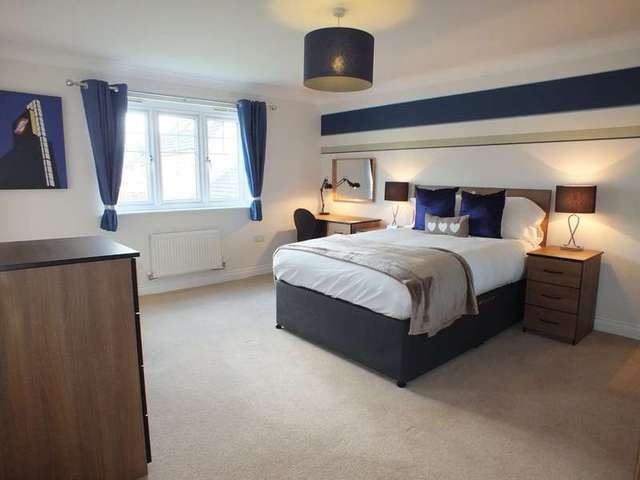  Image of 1 Bedroom Detached to rent at Shinfield Reading Berkshire, RG2 9FP