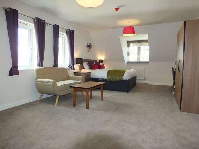  Image of 1 Bedroom Detached to rent at Shinfield Reading Berkshire, RG2 9FP