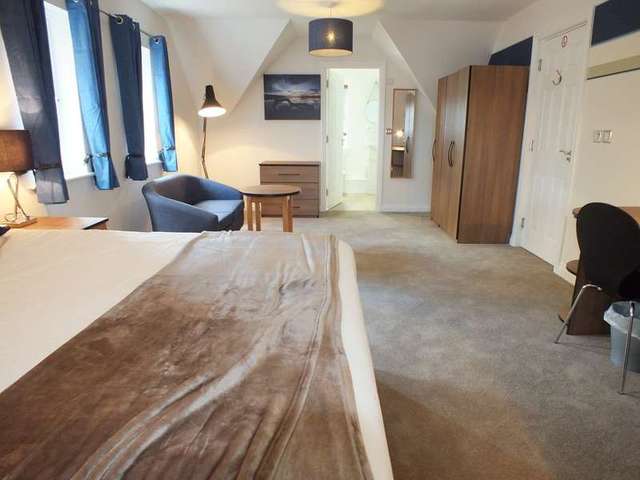  Image of 1 Bedroom Detached to rent at Shinfield Reading Berkshire, RG2 9FP