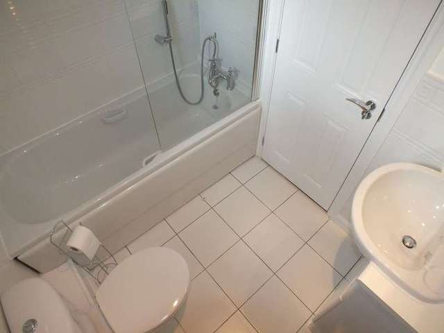  Image of 1 Bedroom Detached to rent at Shinfield Reading Berkshire, RG2 9FP