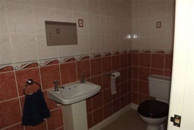  Image of 2 Bedroom Flat to rent at Buxton, SK17 8SW