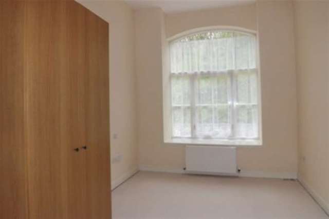  Image of 2 Bedroom Flat to rent at Buxton, SK17 8SW