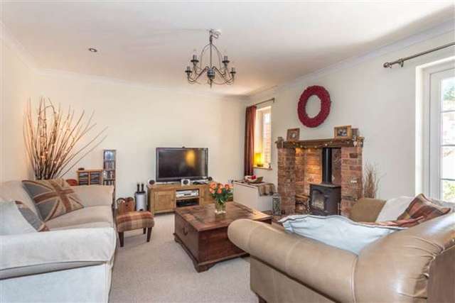  Image of 6 Bedroom Detached for sale at Queen Street  Lydney, GL15 5LZ