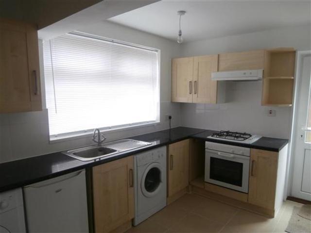  Image of 4 Bedroom Detached to rent at Shirley, SO15 3HD