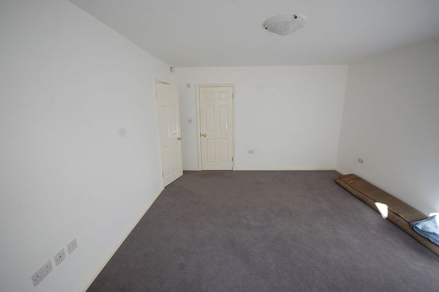  Image of 6 Bedroom Detached for sale at Seafield Road  Hove, BN3 2TP