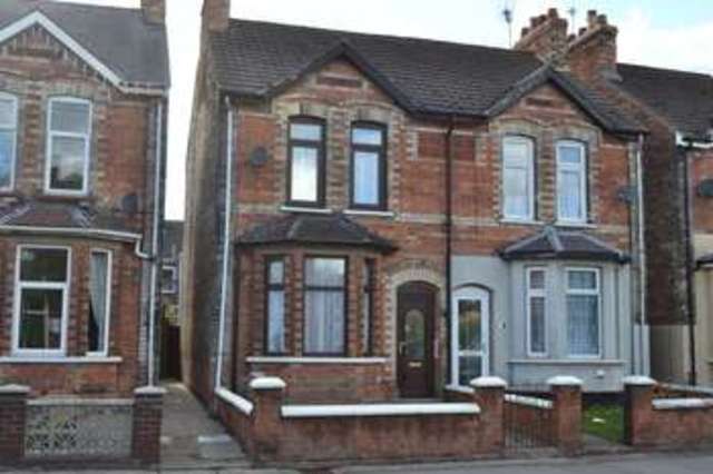  Image of 3 Bedroom Terraced for sale at Ropery Road  Gainsborough, DN21 2NU