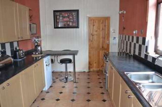  Image of 3 Bedroom Terraced for sale at Ropery Road  Gainsborough, DN21 2NU