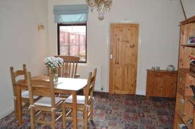  Image of 3 Bedroom Terraced for sale at Ropery Road  Gainsborough, DN21 2NU