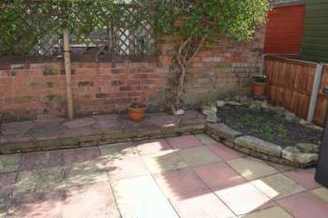  Image of 3 Bedroom Terraced for sale at Ropery Road  Gainsborough, DN21 2NU