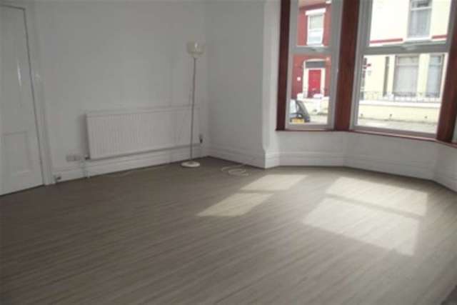  Image of 4 Bedroom Terraced to rent at Liverpool, L18 1DY