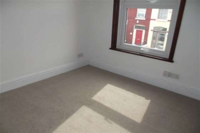  Image of 4 Bedroom Terraced to rent at Liverpool, L18 1DY