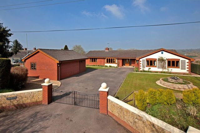  Image of 4 Bedroom Detached for sale at Silver Street  Culmstock, EX15 3JE