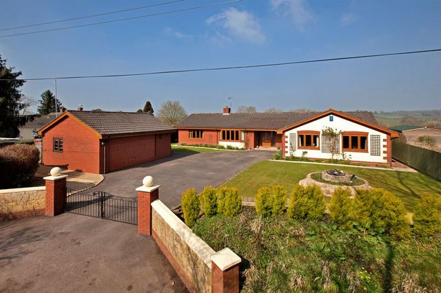  Image of 4 Bedroom Detached for sale at Silver Street  Culmstock, EX15 3JE