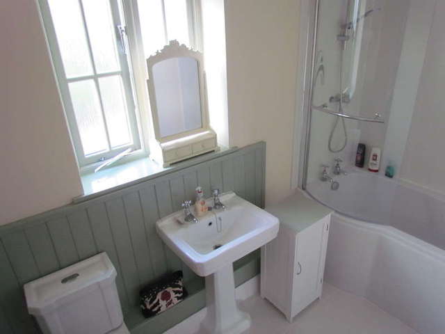 Image of 4 Bedroom Detached for sale at Worcester Worcestershire Worcester, WR2 4JD