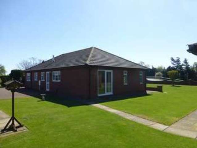  Image of 3 Bedroom Detached for sale at Skinners Lane South Kyme Lincoln, LN4 4AT