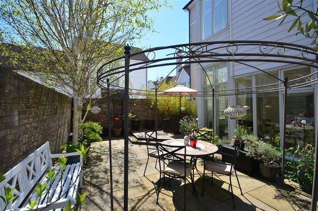  Image of 4 Bedroom Detached for sale at Kings Hill West Malling West Malling, ME19 4JS