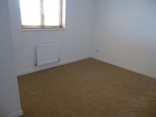  Image of 2 Bedroom Semi-Detached for sale at Strathmore Walk Sikeside Coatbridge, ML5 4HJ