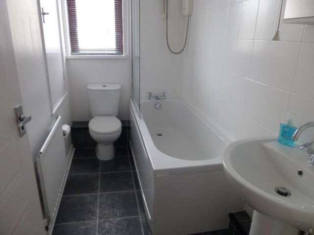  Image of 2 Bedroom Semi-Detached for sale at Strathmore Walk Sikeside Coatbridge, ML5 4HJ