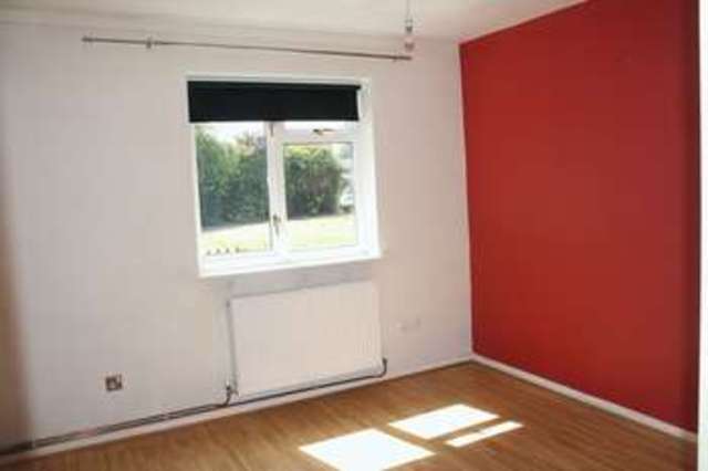  Image of 1 Bedroom Flat to rent at Marston Road  Thame, OX9 3YG