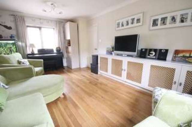  Image of 4 Bedroom Detached for sale at The Laurels  Banstead, SM7 2HG