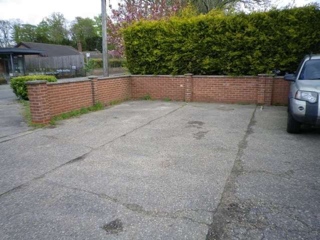  Image of 2 Bedroom Terraced to rent at Thrigby Road Filby Great Yarmouth, NR29 3HJ