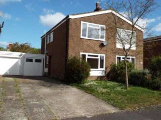 Image of 3 Bedroom Semi-Detached for sale at Totton Southampton Testwood, SO40 3NX