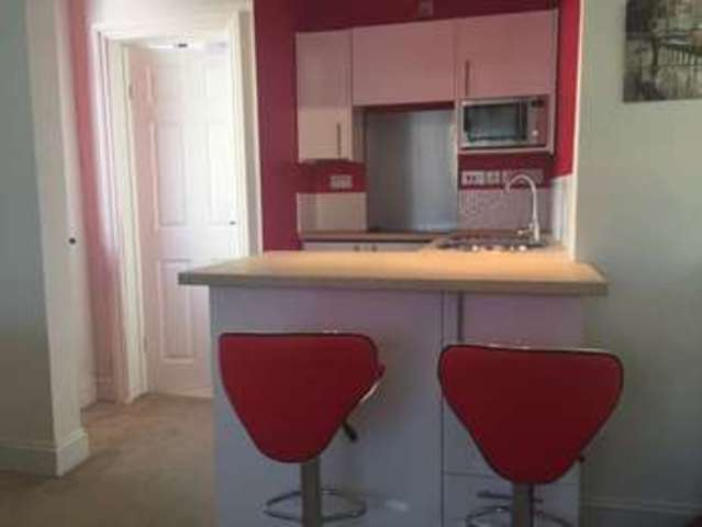  Image of Flat to rent at Victory Avenue  Morden, SM4 6DL